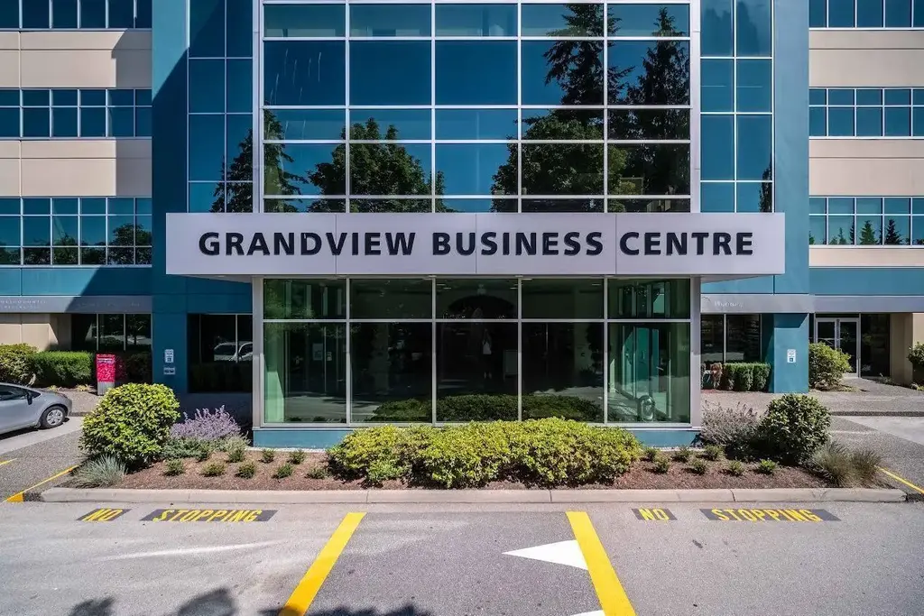 208 2626 Croydon Drive, Surrey